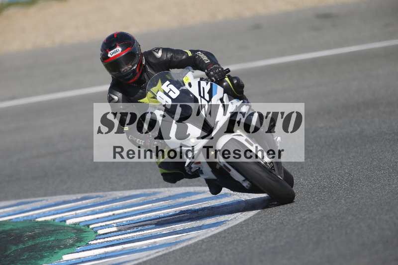 /Archiv-2024/02 29.01.-02.02.2024 Moto Center Thun Jerez/Gruppe gruen-green/95